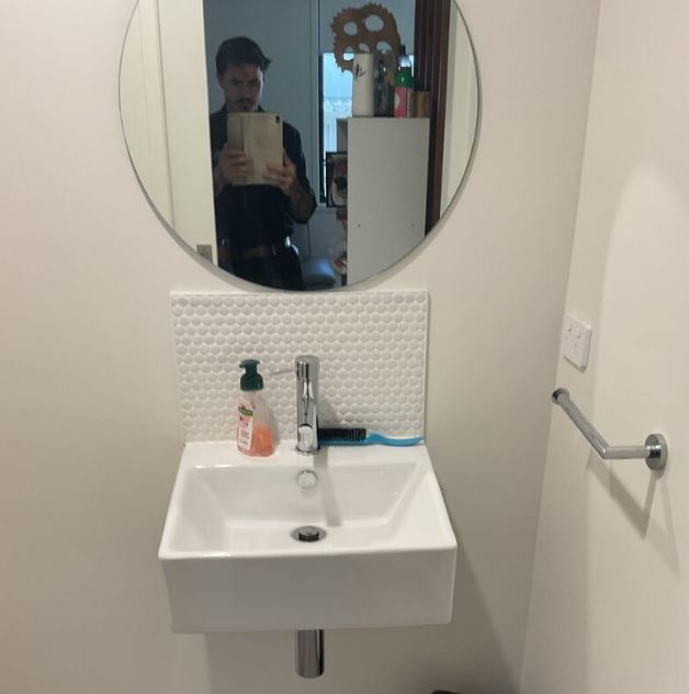 vanity-bathroom-sink-blocked-the-gap Vanity Bathroom Sink Blocked The Gap